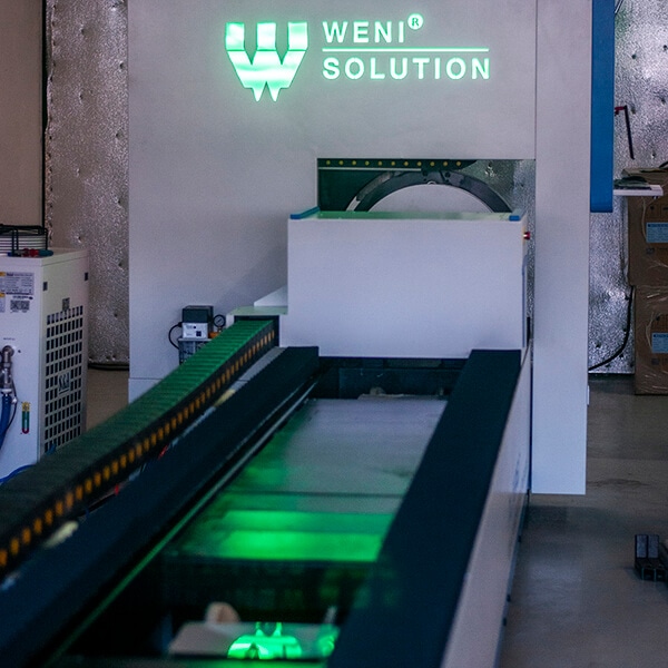 weni solution Erste Inbetriebnahme des WS-TL Faserlasers zum Rohr- und Profilschneiden